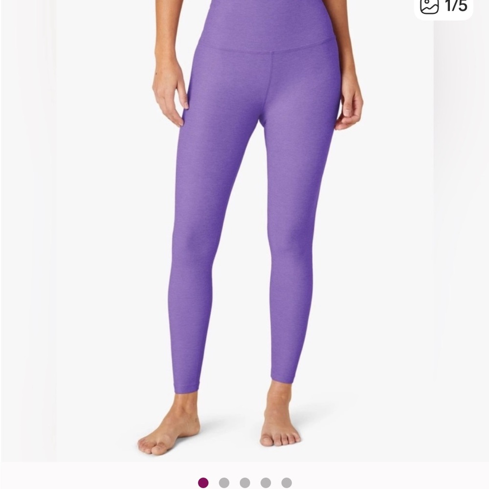 Beyond Yoga Caught In The Midi Space
Dye Legging Purple